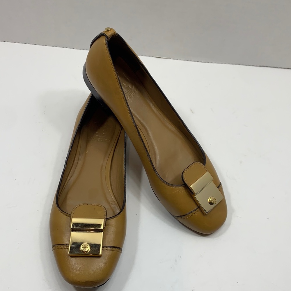 Tory Burch brown leather flats